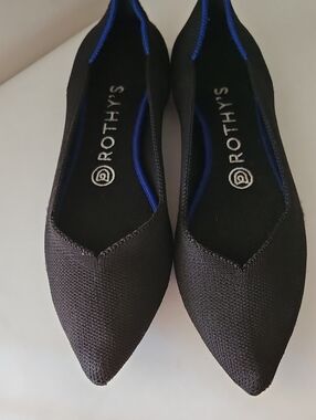 ROTHYS -THE POINT  BLACK SLIP ON FLATS SZ 7.5